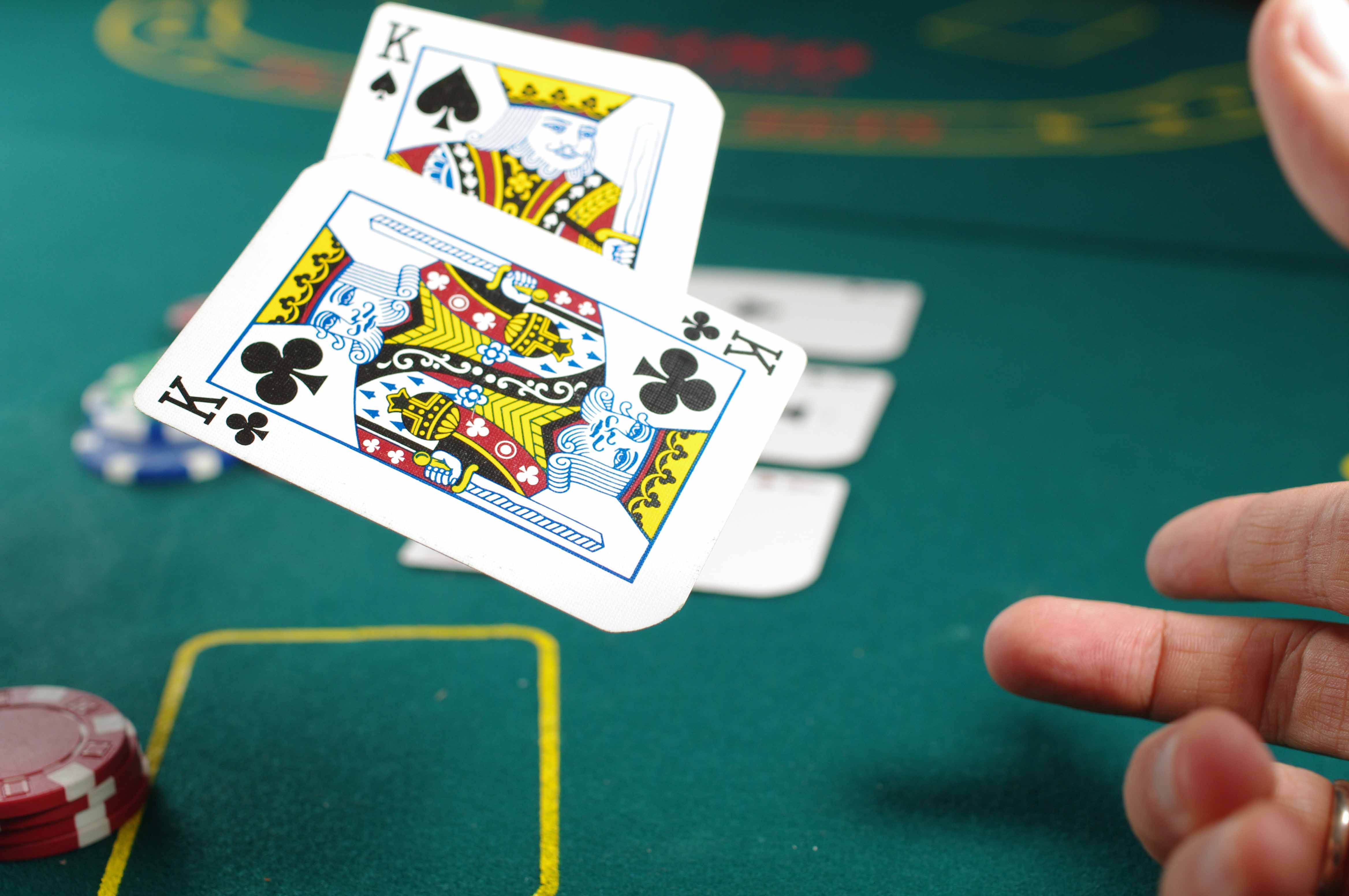 Featured image for 7 Card Stud Poker: How to Play and What to Know